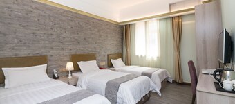 Yinhaigang Hotel