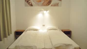 Iron/ironing board, free WiFi, bed sheets