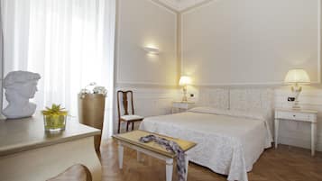 Habitación doble Deluxe | Ropa de cama hipoalergénica y decoración personalizada