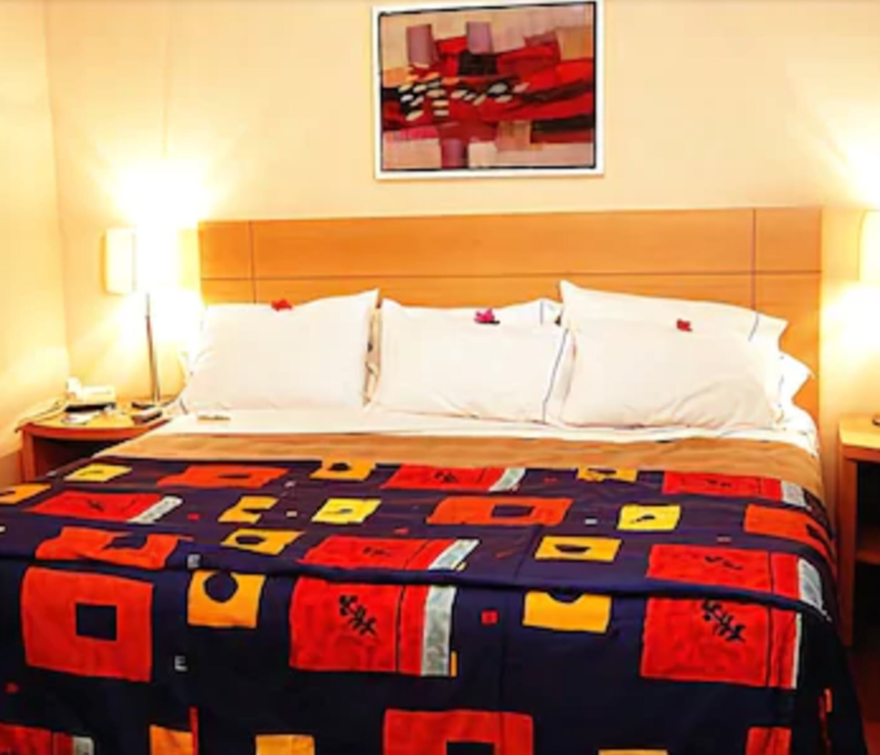 In-room safe, desk, soundproofing, free WiFi