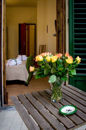 Doppel- oder Zweibettzimmer, Balkon | Balkon