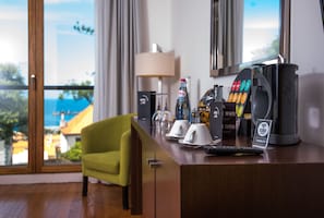 Minibar, in-room safe, desk, free WiFi