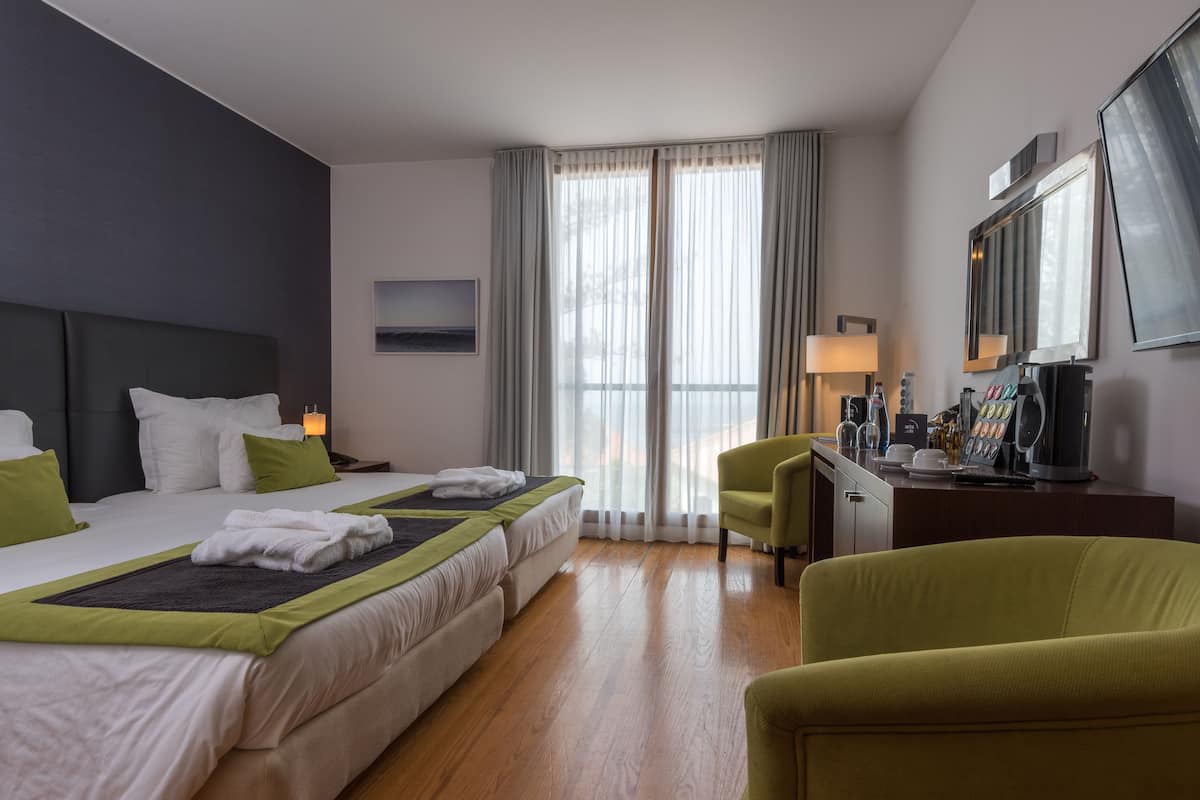 Estudio Deluxe (Sea View) | Minibar, caja de seguridad en la habitación, escritorio y wifi gratis