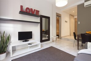 Flat-screen TV - Easy Sleep Gaudi Terrace (Barcelona)