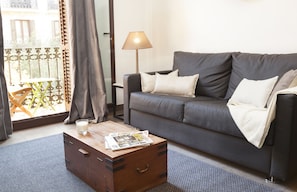Flat-screen TV - Easy Sleep Gaudi Terrace (Barcelona)
