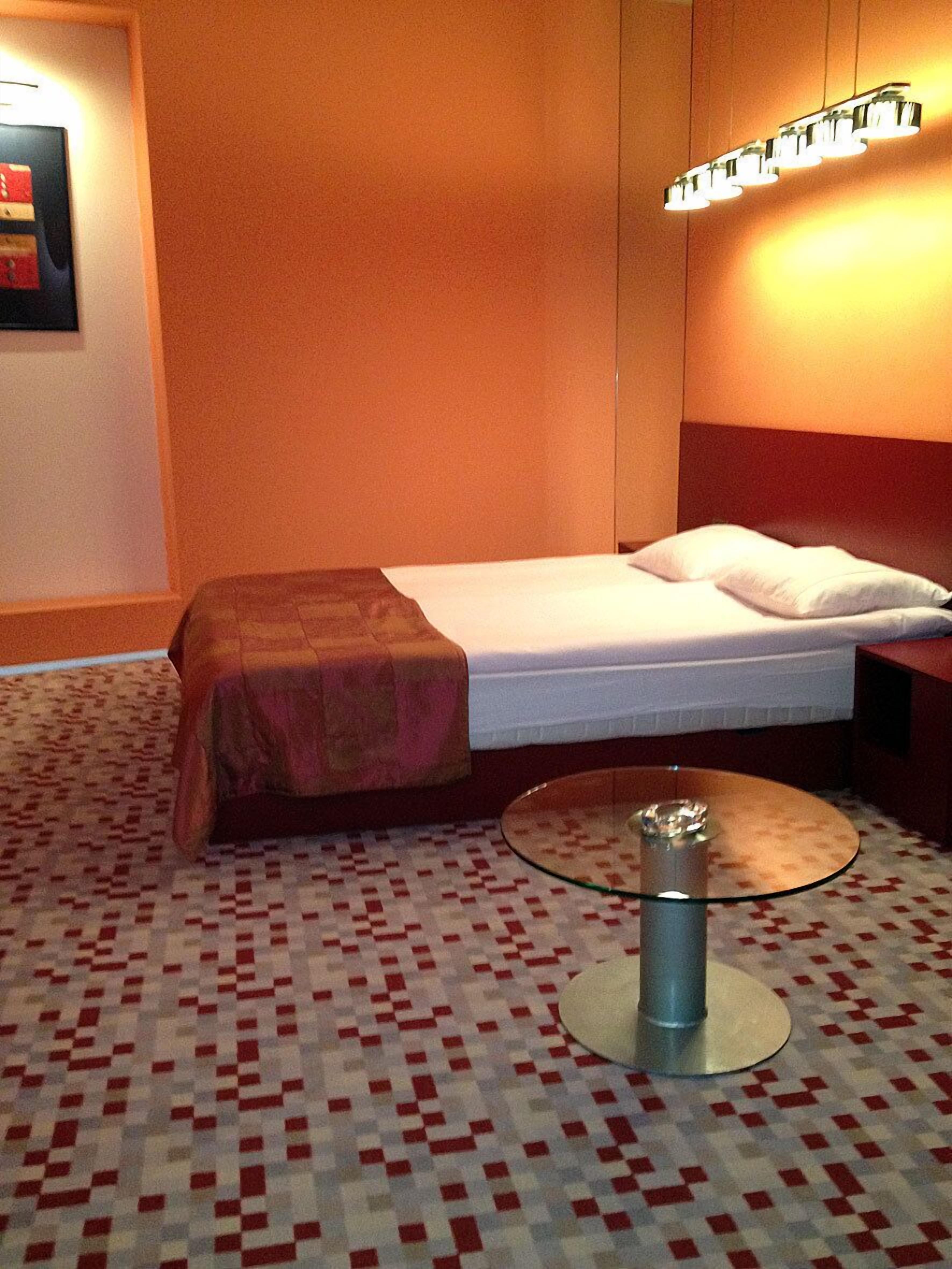 minibar, in-room safe, desk, soundproofing