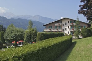 Property grounds - Hotel l'Hermine Blanche (Morzine)