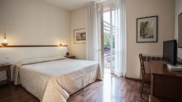 Minibar, in-room safe, desk, free cribs/infant beds