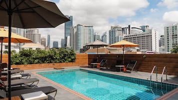 Outdoor pool, pool loungers