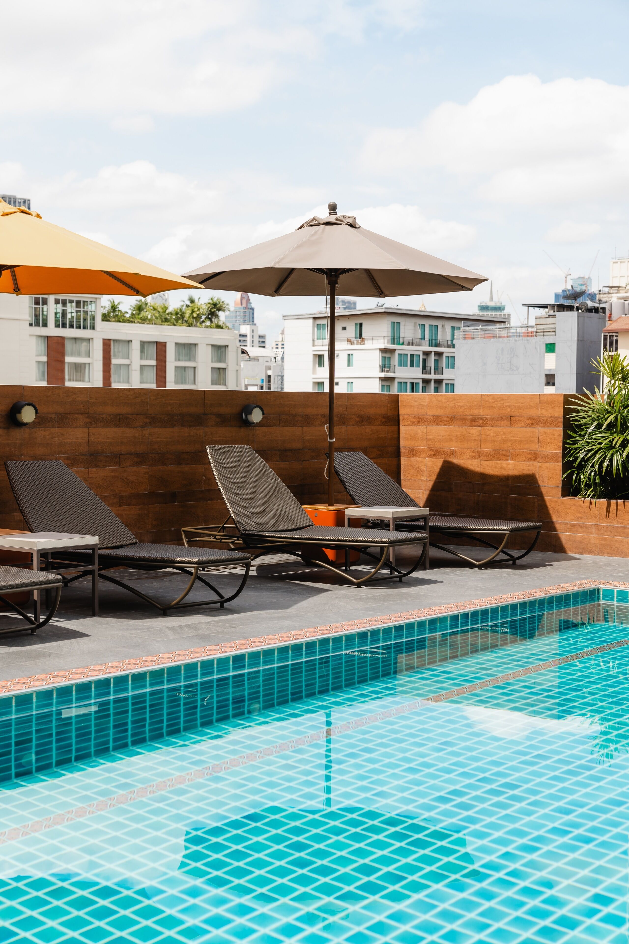 outdoor pool, pool loungers