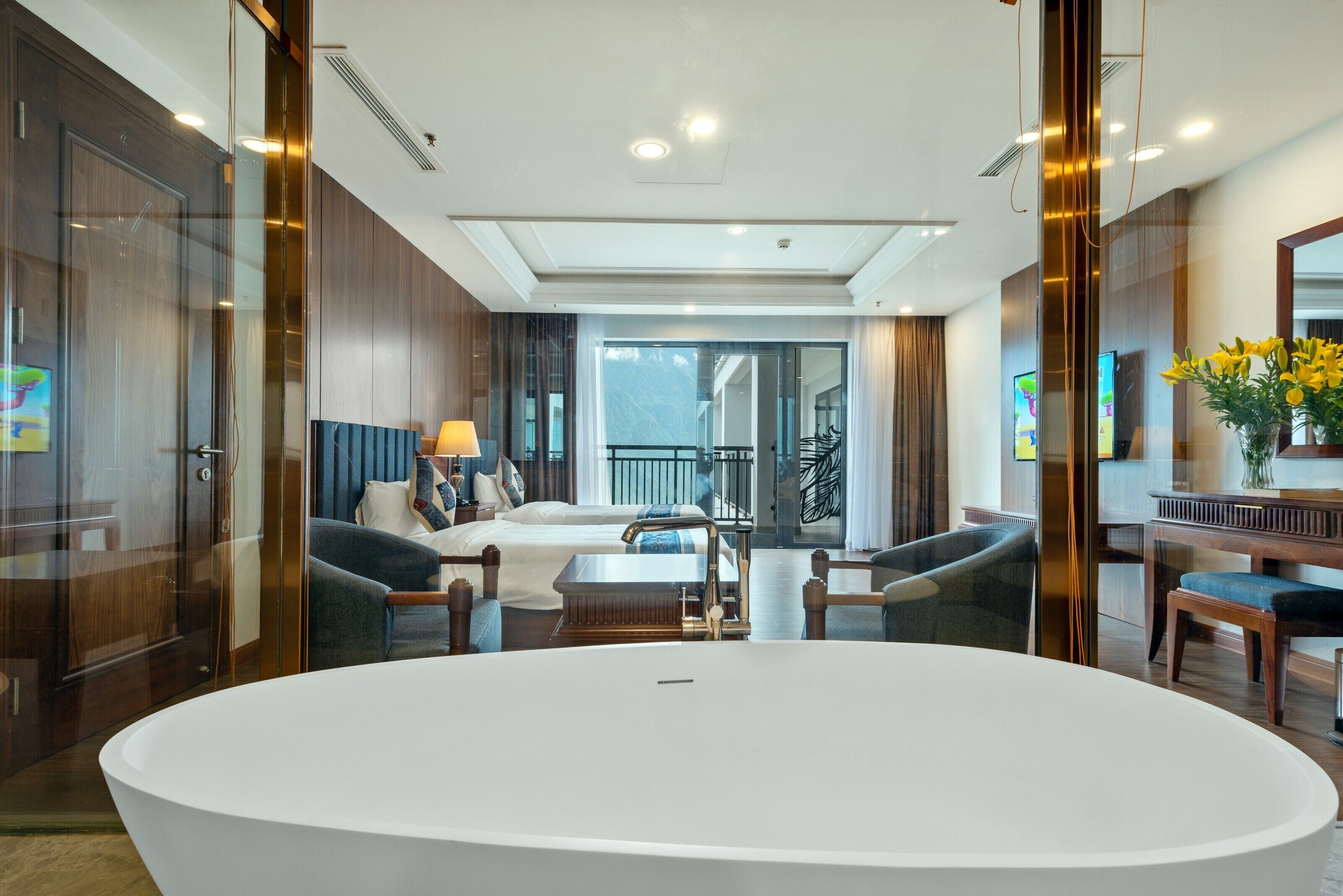 Grand Deluxe Room Mountain View | View from room