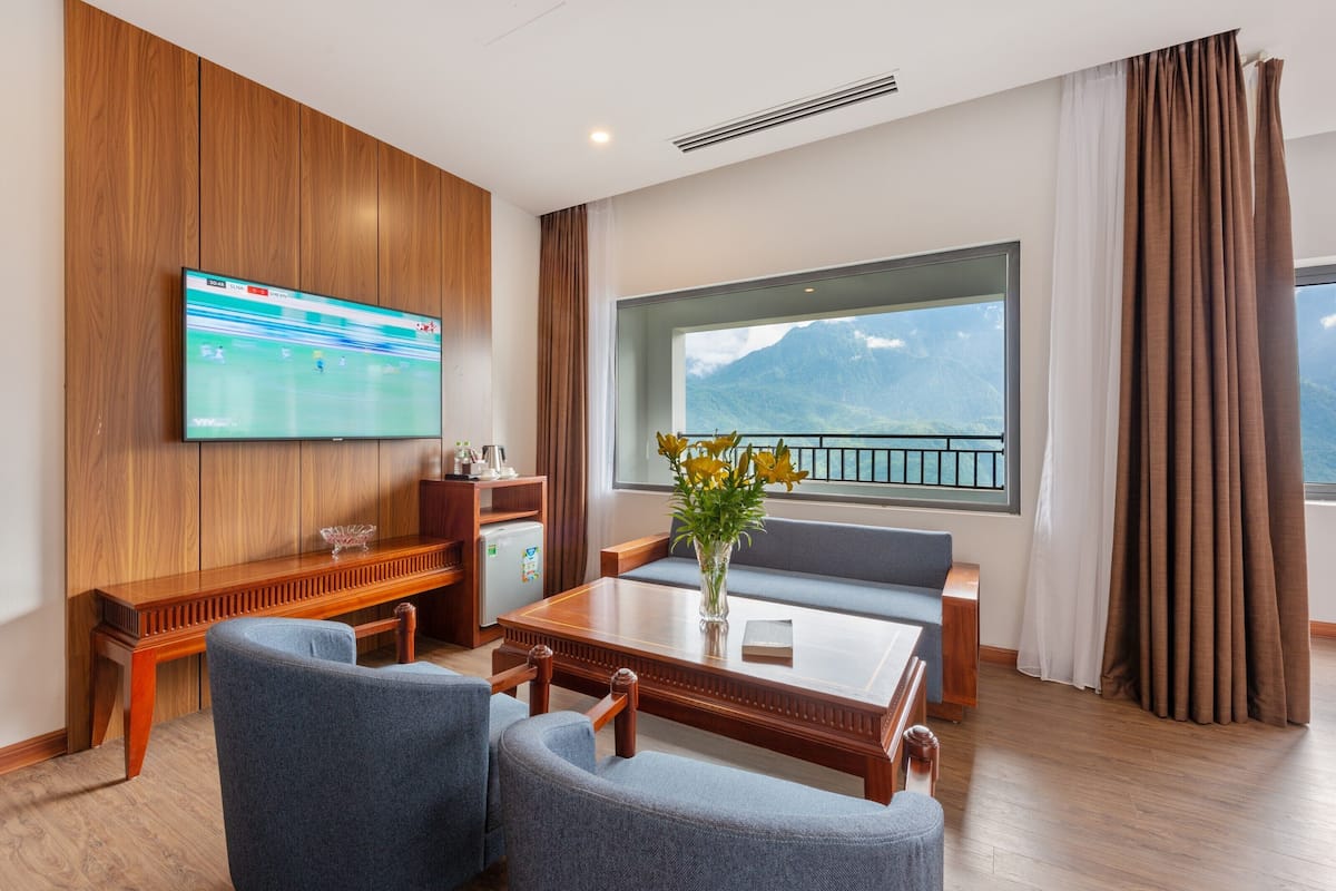 1 bedroom, minibar, in-room safe, desk