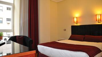 Standard Double or Twin Room | Desk, blackout drapes, free WiFi, bed sheets