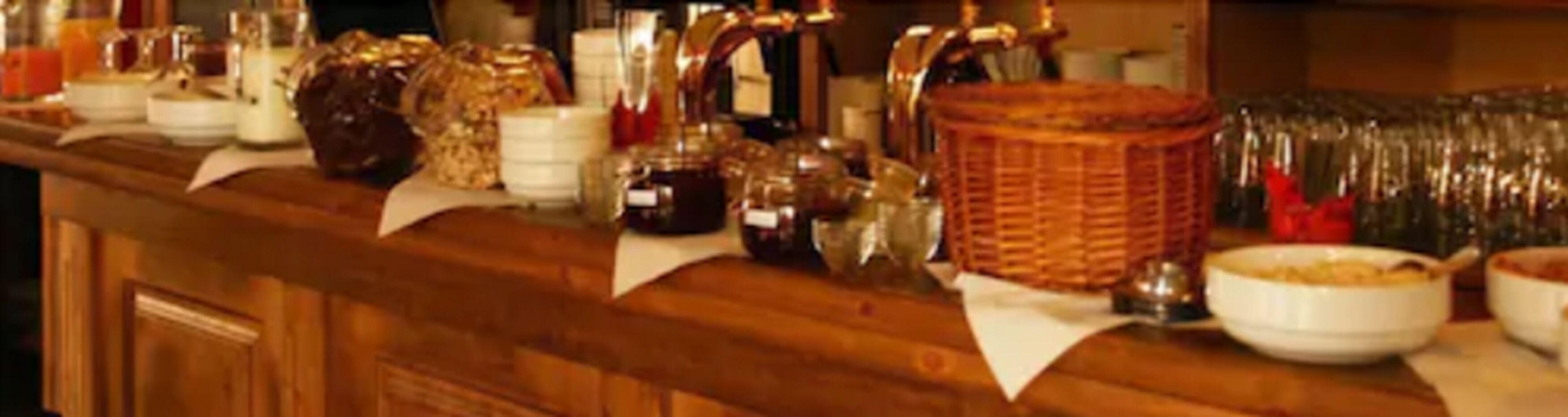 daily buffet breakfast (eur 5.50 per person)