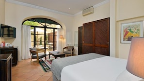 Minibar, in-room safe, free WiFi, bed sheets - Hotel San Lorenzo - Adults Only (Palma de Mallorca)
