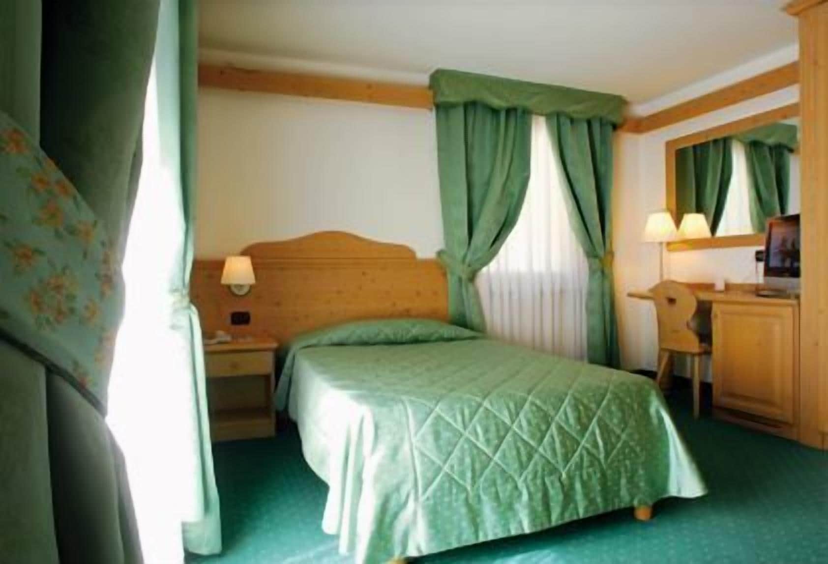 down duvets, in-room safe, desk, blackout curtains