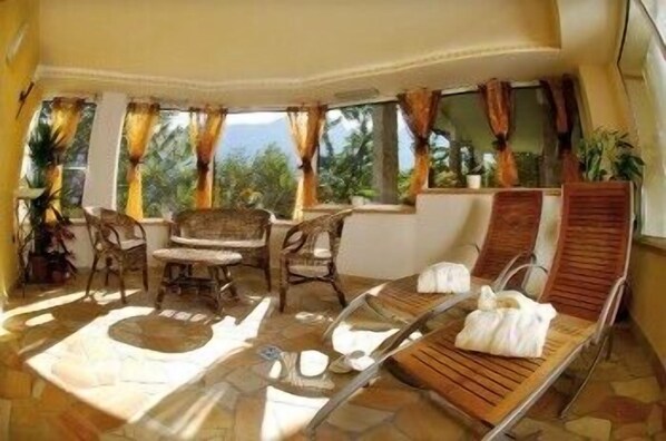 Body treatments, body wraps, body scrubs, facials, 3 treatment rooms