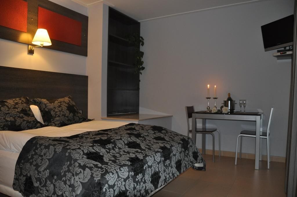 In-room safe, iron/ironing board, cots/infant beds, free WiFi