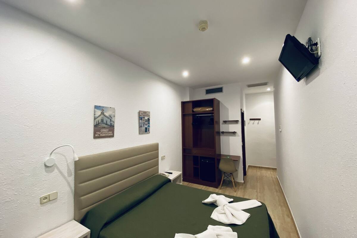 double room | down duvets, minibar, blackout curtains, soundproofing