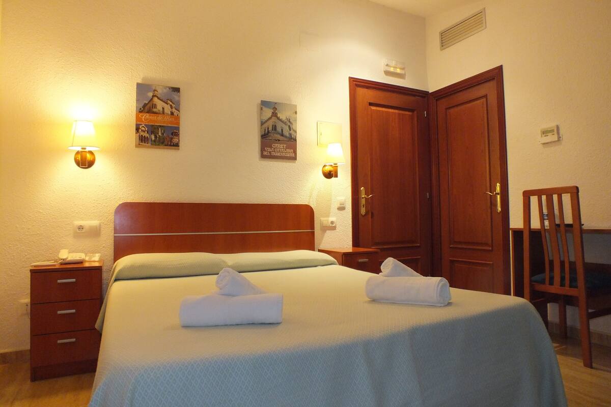 double room | down duvets, minibar, blackout curtains, soundproofing