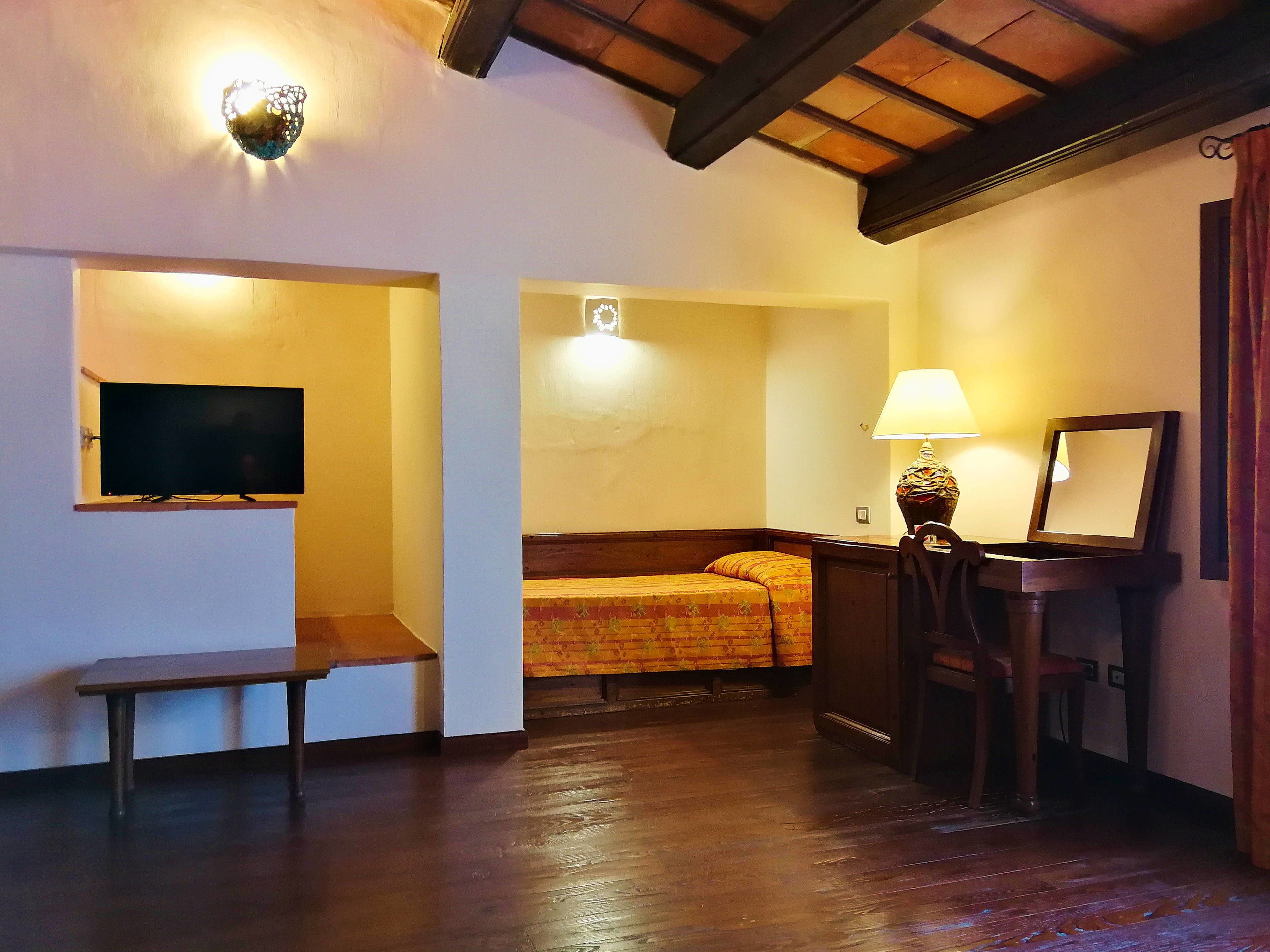 triple room | minibar, in-room safe, desk, free wifi