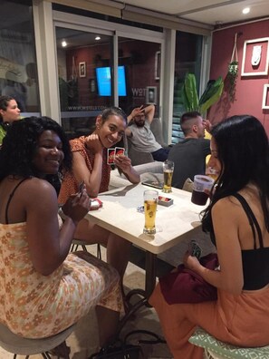 Bar (on property) - Hans Brinker Hostel Lisbon (Lisbon)