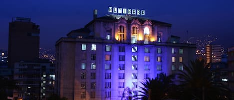 A building with a sign reading "NUTIBARA" at the top.