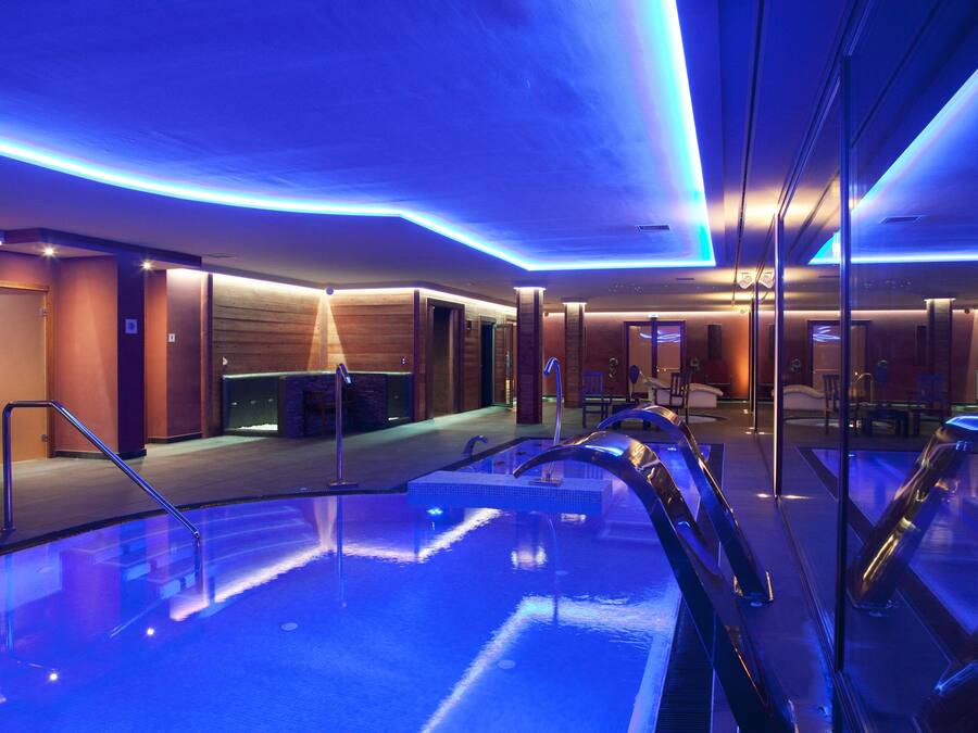 Superior Double Room (Spa Acces Included) | Blackout drapes, free WiFi, bed sheets