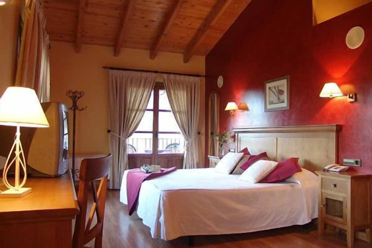 family suite (4 adults) | blackout curtains, free wifi, bed sheets