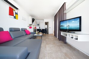 21-Zoll-Fernseher mit Satellitenempfang, DVD-Player