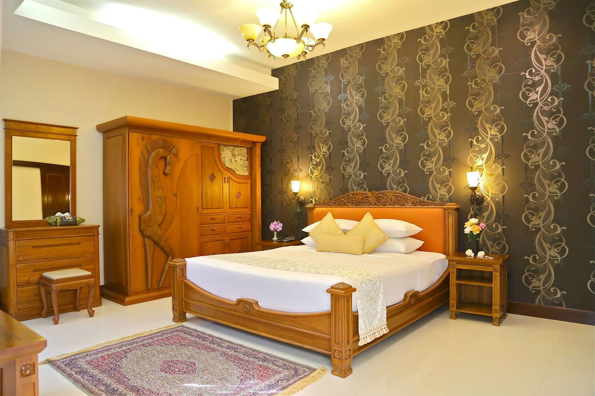 Family Deluxe Villa-2 BR | Minibar, két bảo mật tại phòng, bàn, màn/rèm cản sáng