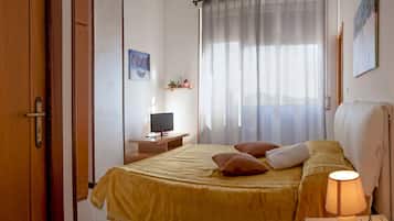 Una televisión de pantalla plana