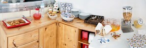 Desayuno bufé gratuito