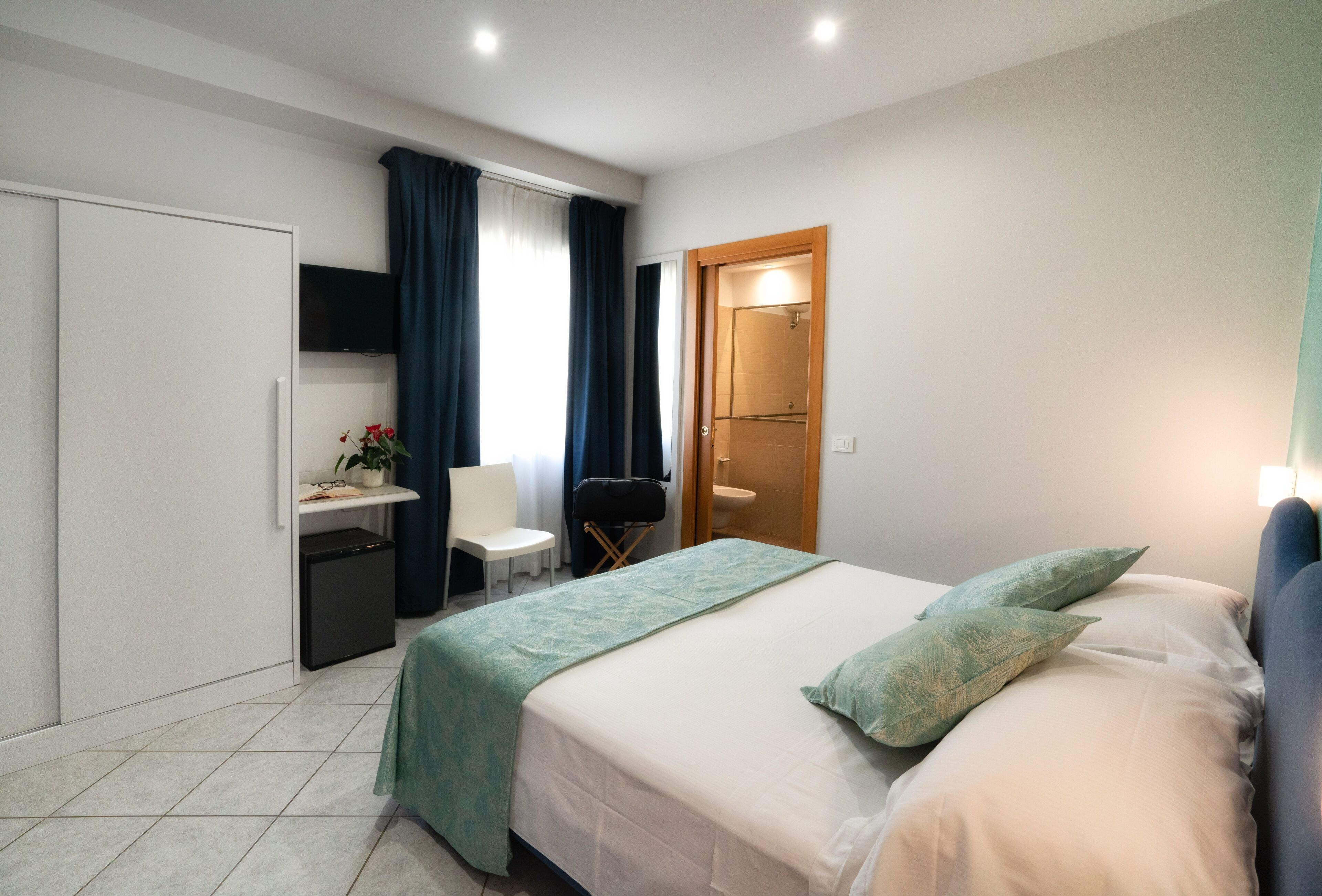 comfort double room, terrace, sea view | minibar, in-room safe, desk, blackout curtains
