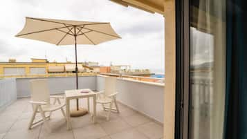 Comfort Double Room, Terrace, Sea View | Teres/patio