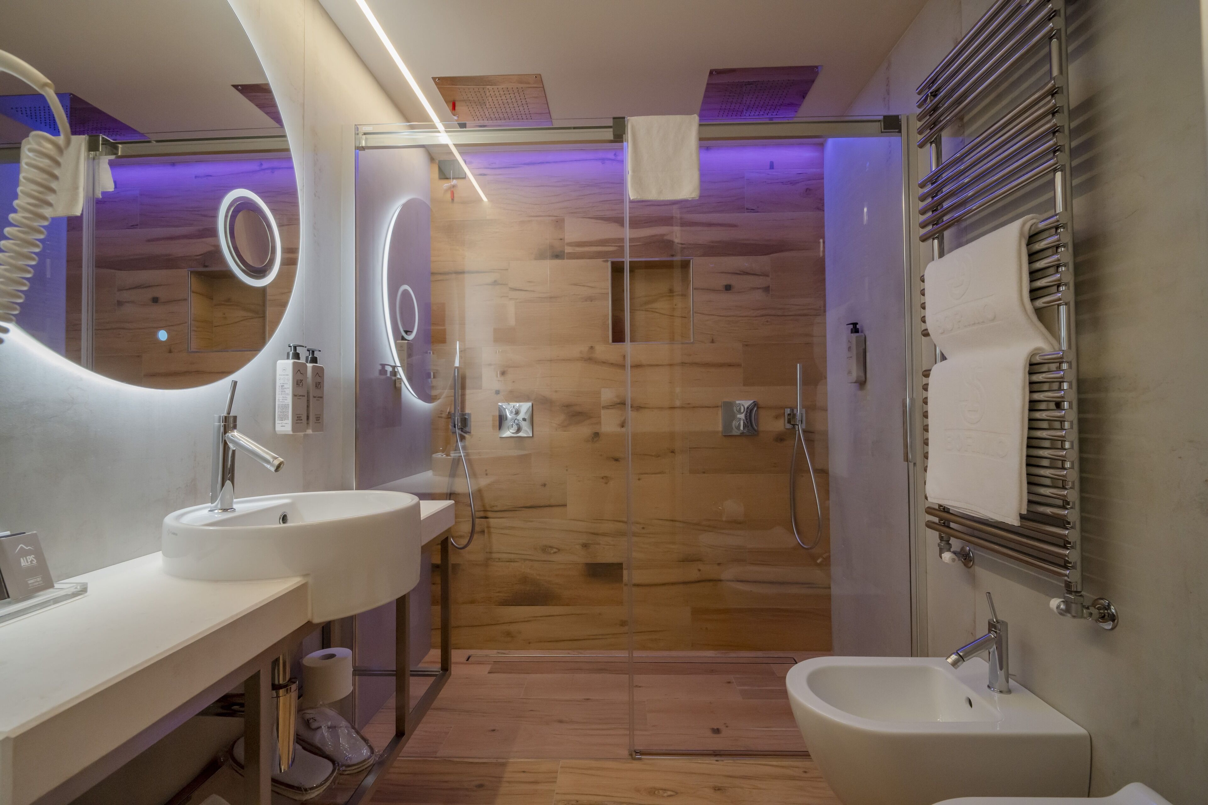 superior room | bathroom | hair dryer, slippers, bidet, towels