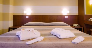 Superior Double Room | In-room safe, desk, free WiFi, bed sheets - Reale (Montecatini Terme)