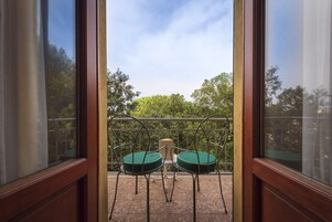 Deluxe Double Room (Sofa bed) | Balcony