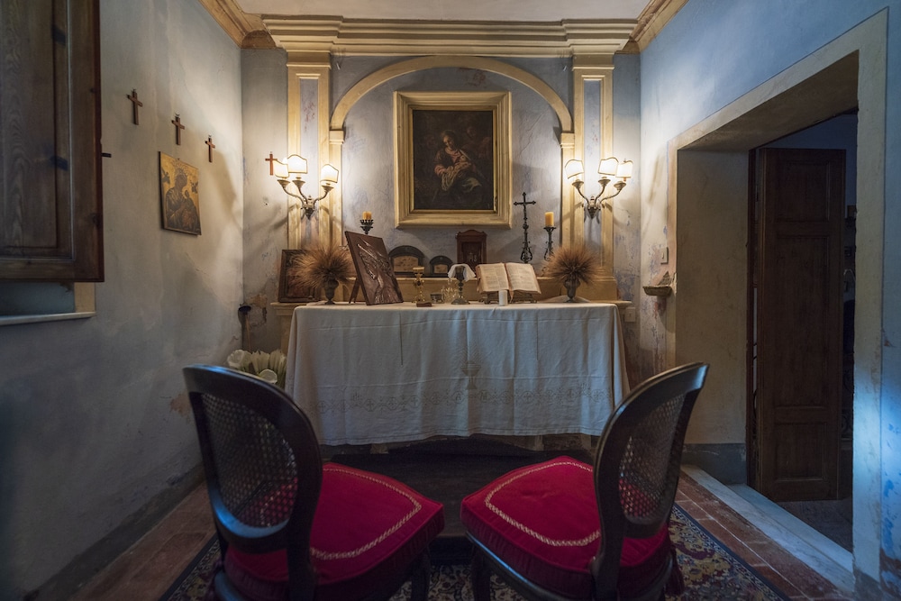 Villa Scacciapensieri by null