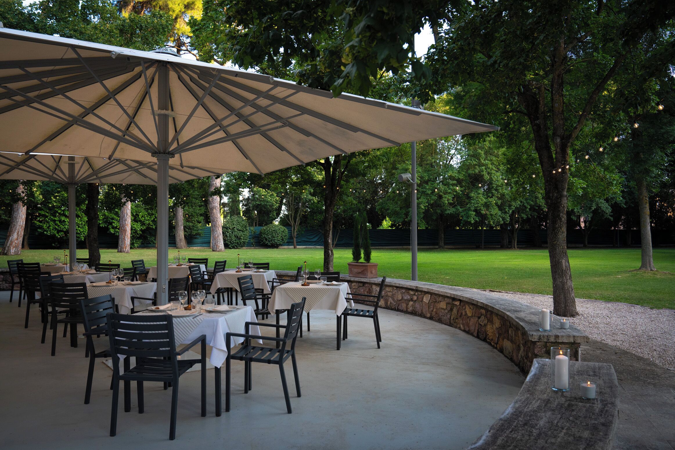 breakfast, lunch, dinner served; italian cuisine