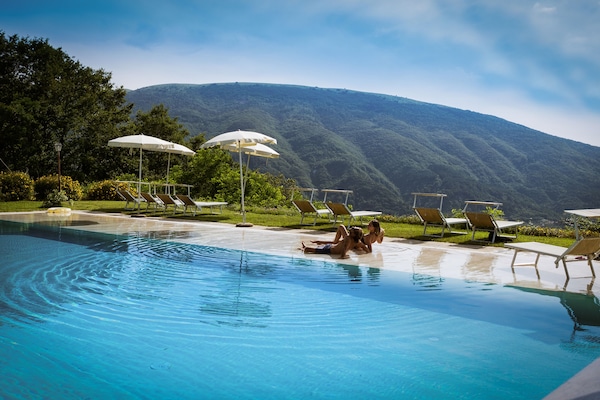 Alberca al aire libre por temporada