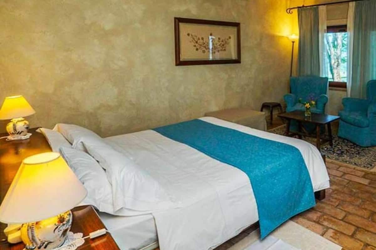1 bedroom, Frette Italian sheets, minibar, in-room safe