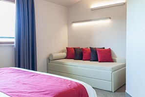 Superior Triple Room, 1 Bedroom, Accessible, Refrigerator | Living room | 22-inch LED TV with satellite channels, TV