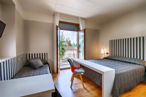 Superior-Dreibettzimmer | Italienische Bettbezüge von Frette, Daunenbettdecken
