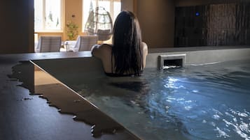 Tina de hidromasaje interior