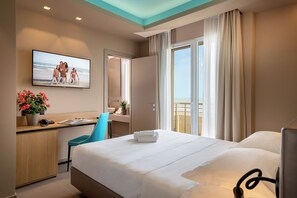 Suite | Minibar, in-room safe, individually decorated, desk - Hotel Adlon (Riccione)