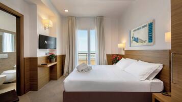 Minibar, in-room safe, individually decorated, desk