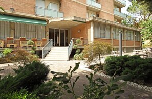 Fachada de la propiedad