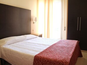 In-room safe, desk, soundproofing, free WiFi - c-hotels International (Cattolica)