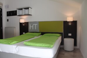 Double Room | Premium bedding, down comforters, in-room safe, desk - Toresela (Nago-Torbole)